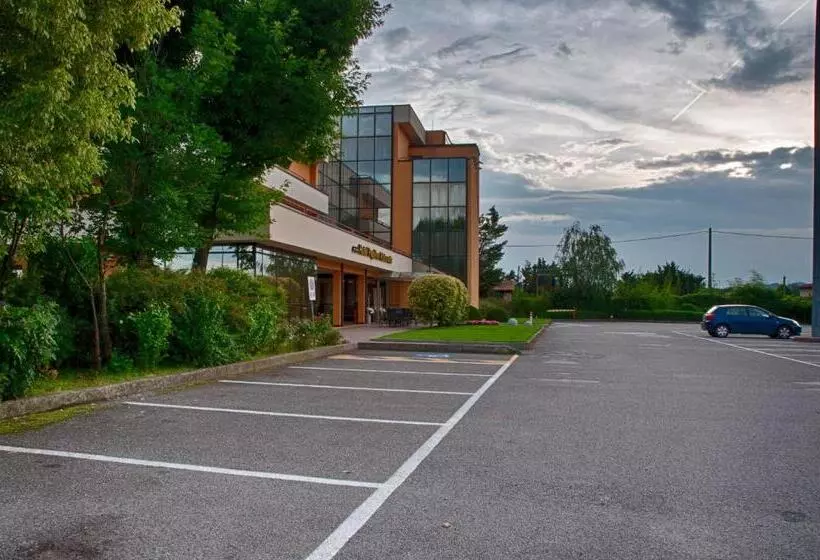 호텔 Albergo Papillon