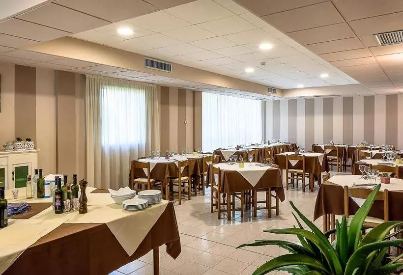 호텔 Albergo Papillon