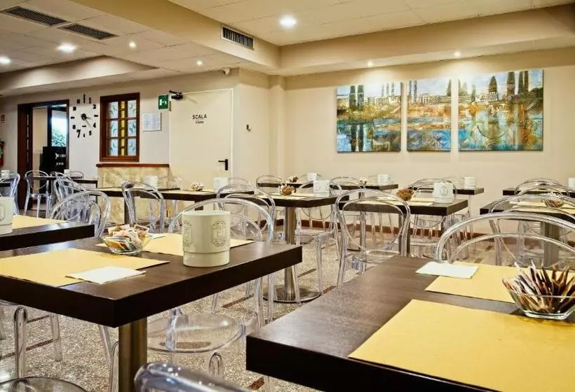 호텔 Albergo Papillon