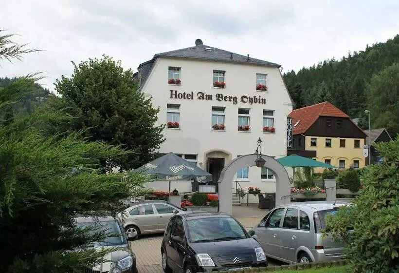 Отель Am Berg Oybin Garni