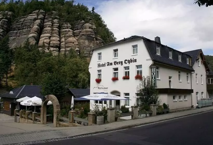Отель Am Berg Oybin Garni