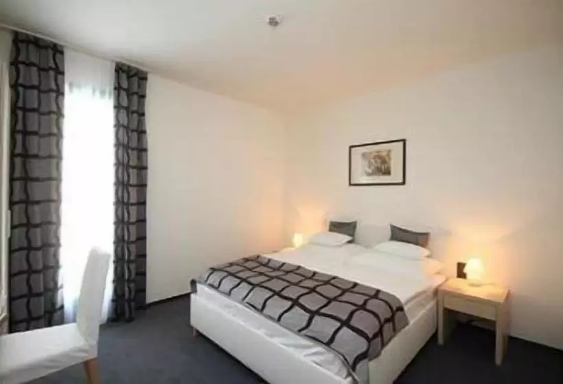 בית מלון כפרי Arkadia