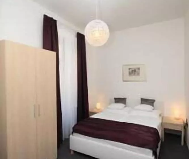 בית מלון כפרי Arkadia