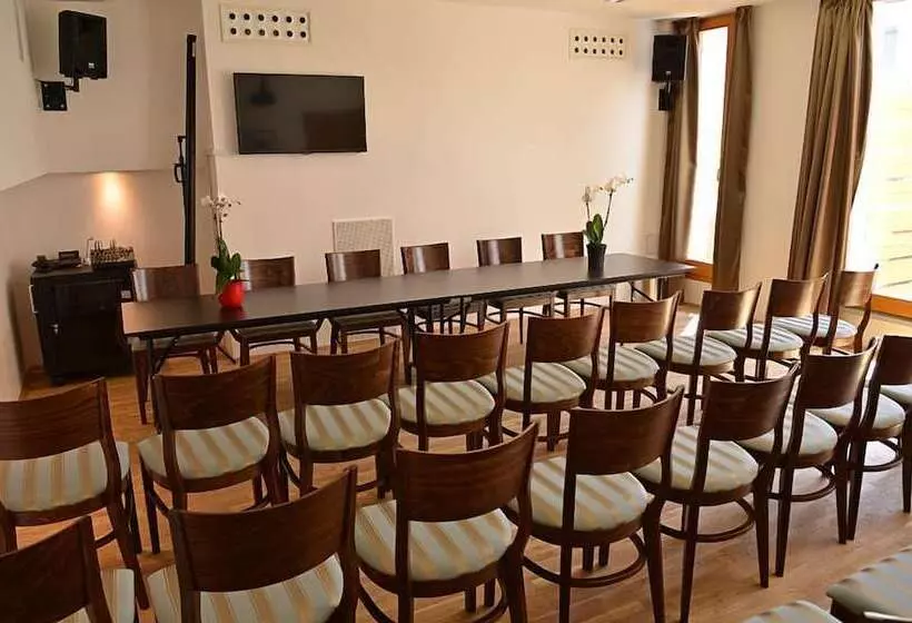 בית מלון כפרי Arkadia