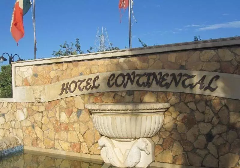 בית מלון כפרי Continental