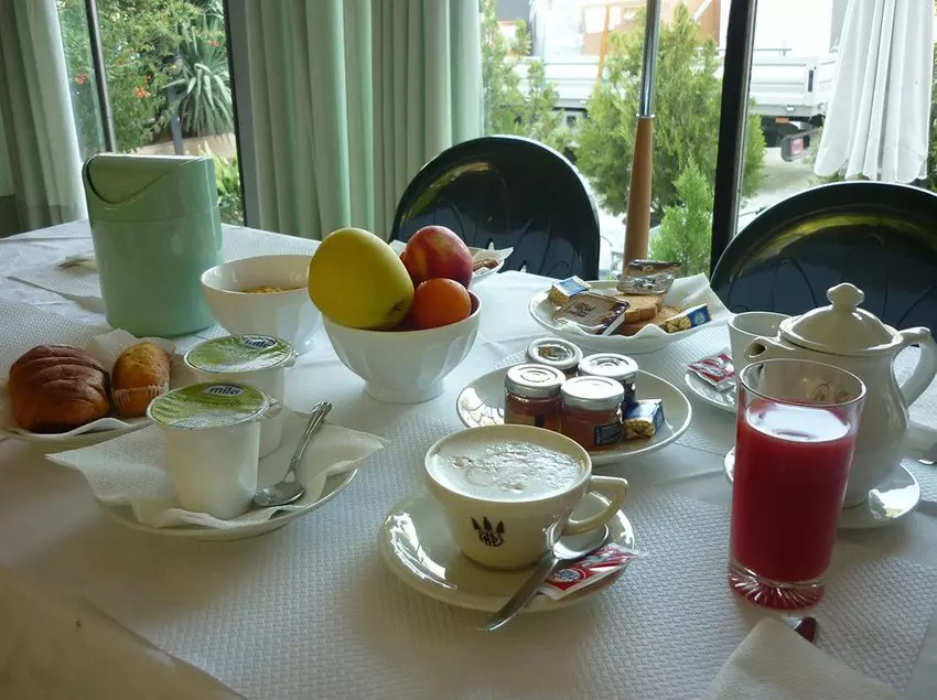 هتل Albergo Dei Pini