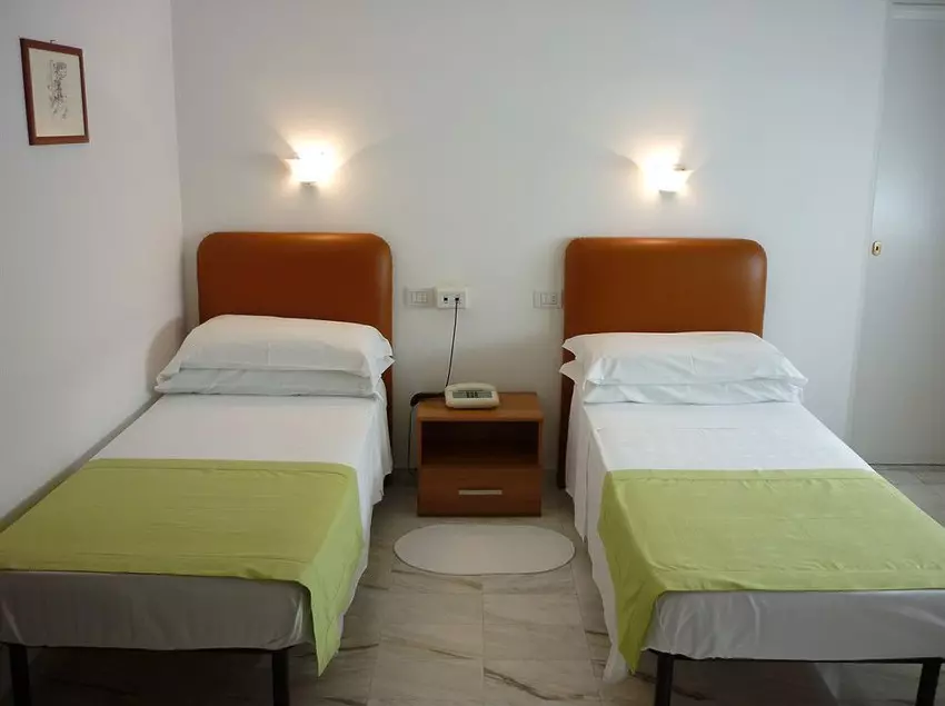 هتل Albergo Dei Pini