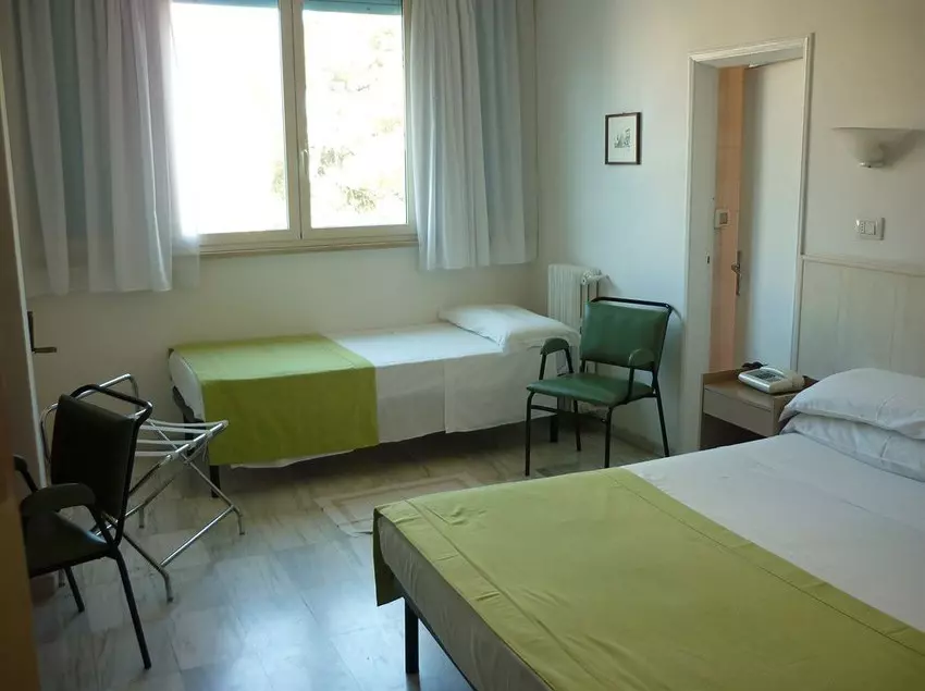 هتل Albergo Dei Pini