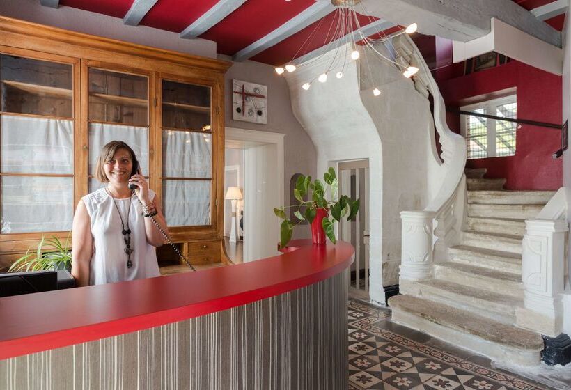 בית מלון כפרי Domaine Le Martinet, The Originals Relais