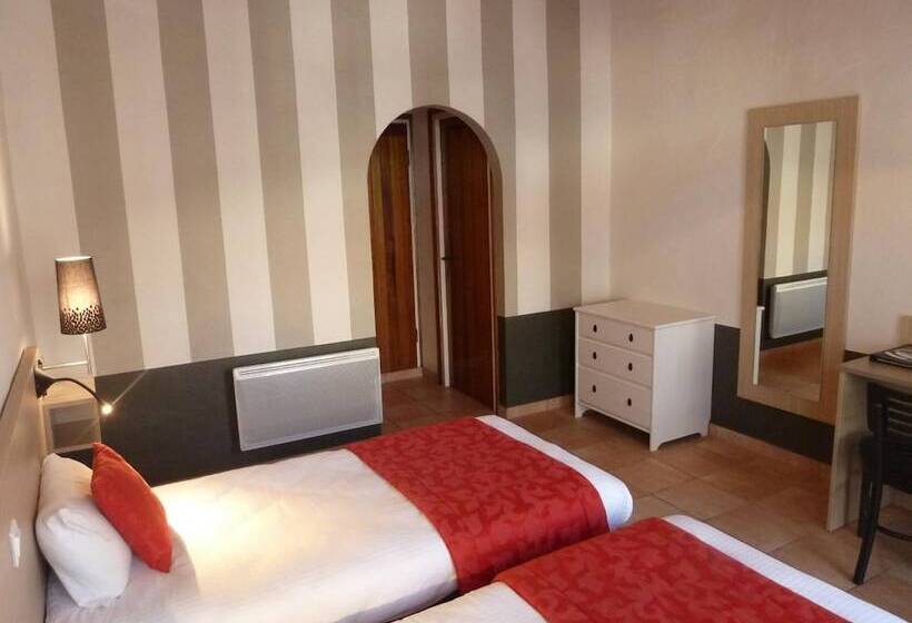 בית מלון כפרי Domaine Le Martinet, The Originals Relais