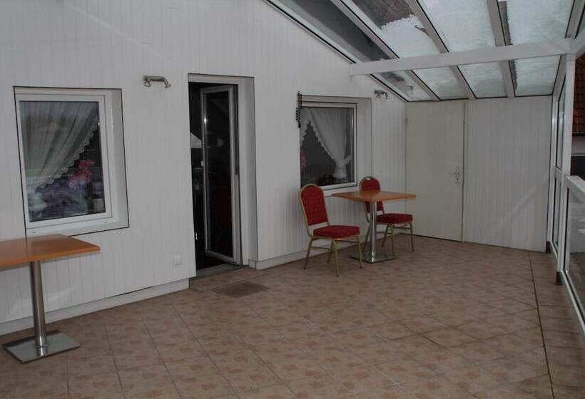 ホテル Einfelder Hof