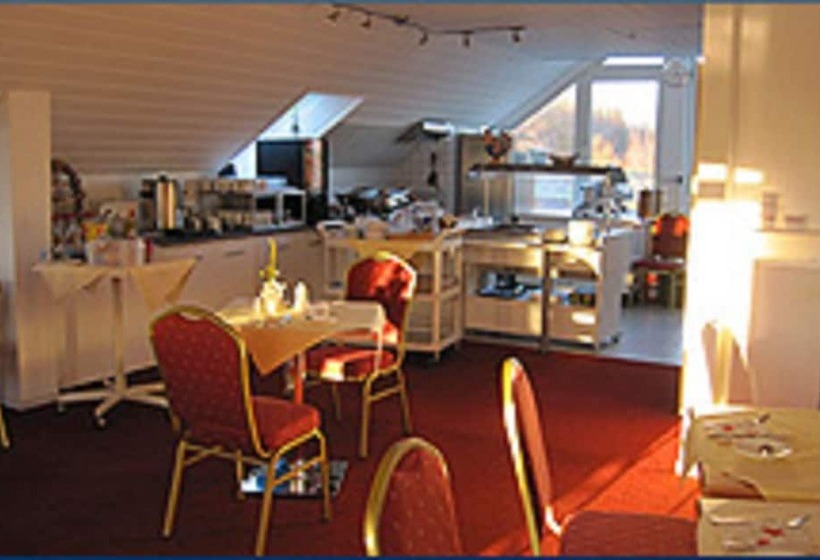 ホテル Einfelder Hof