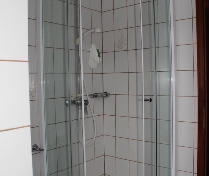 ホテル Einfelder Hof