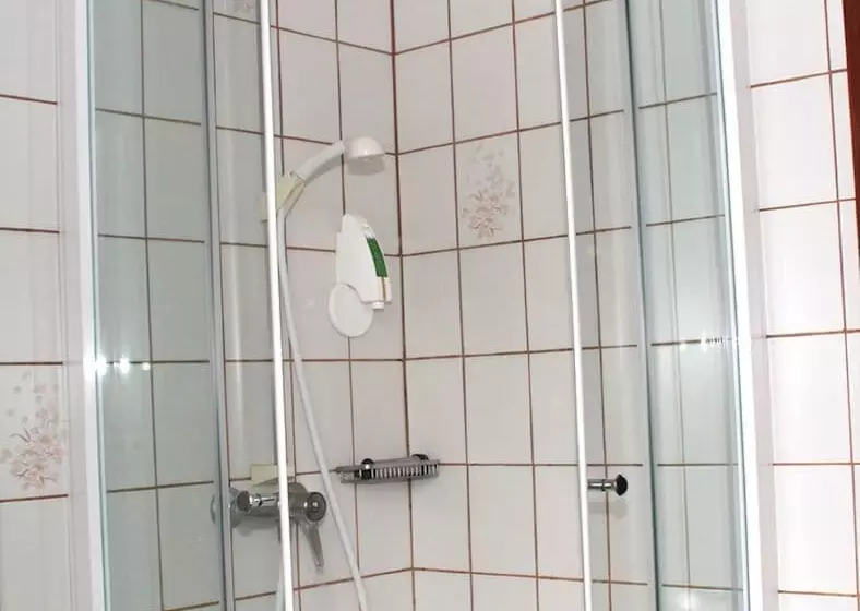 Отель Einfelder Hof