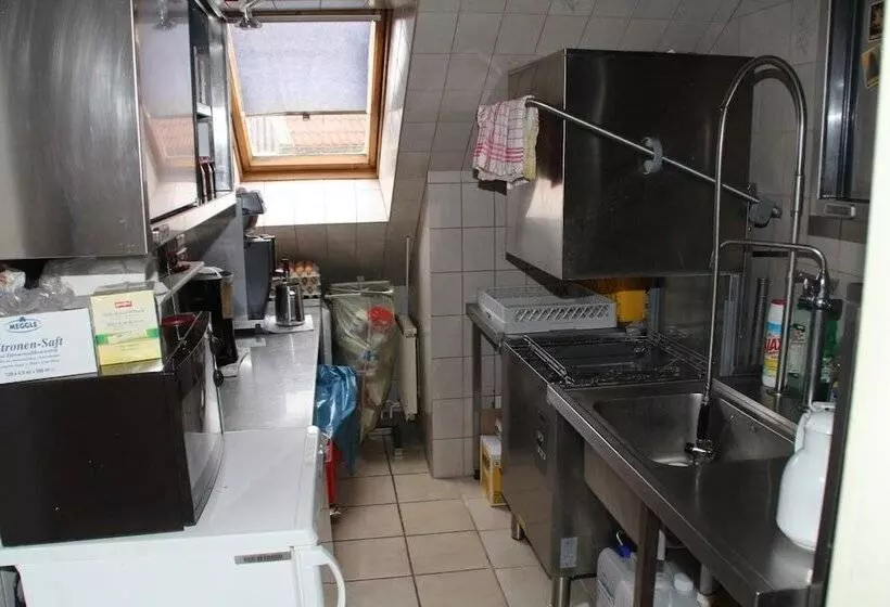 Отель Einfelder Hof