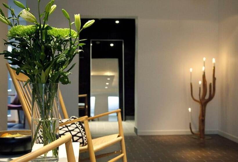 Ekebacken Hotell & Konferens