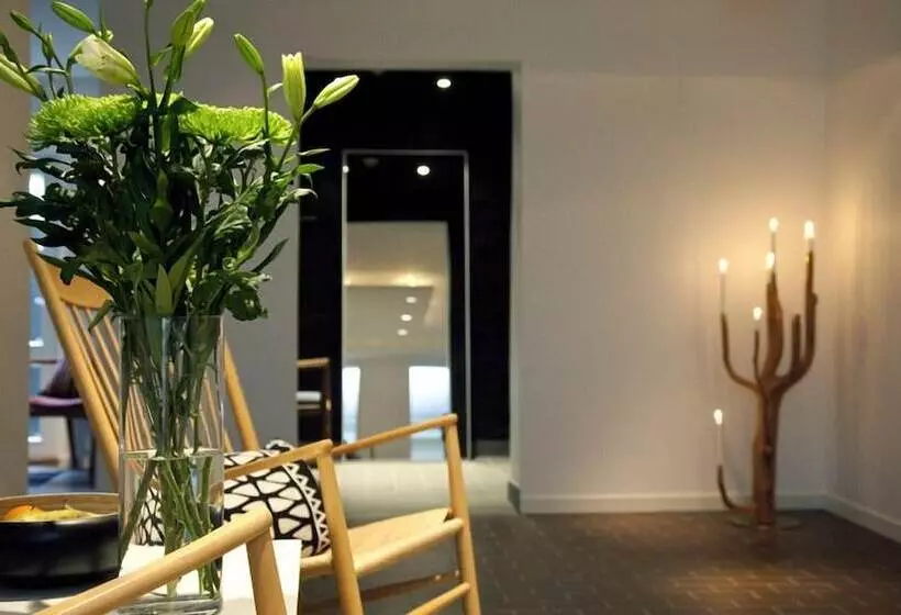 Ekebacken Hotell & Konferens