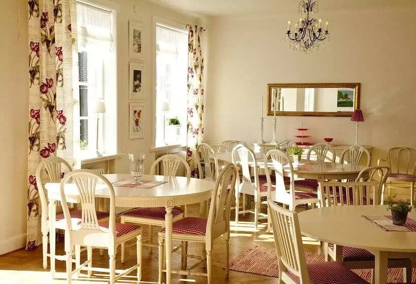 Ekebacken Hotell & Konferens