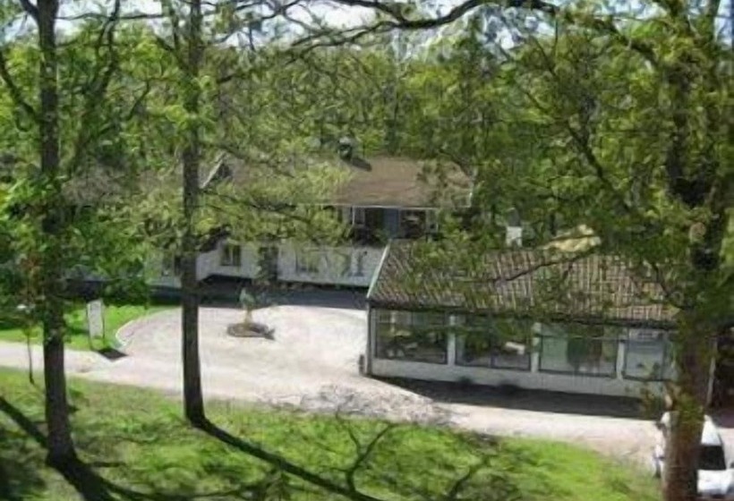 Ekebacken Hotell & Konferens