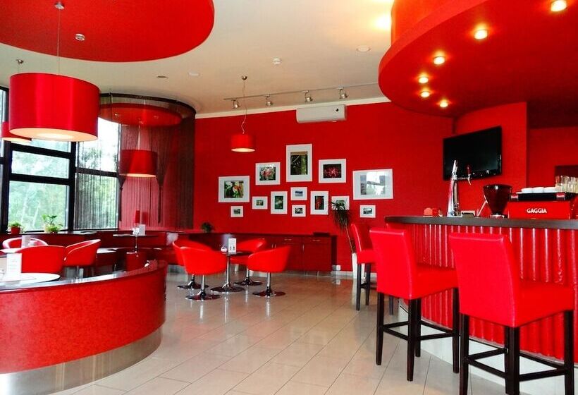 בית מלון כפרי Gromada Pila