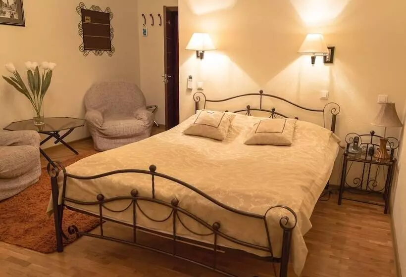 هتل Guest House Boutique Premiere