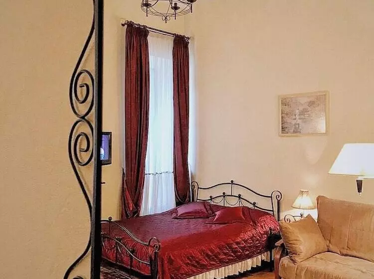 هتل Guest House Boutique Premiere