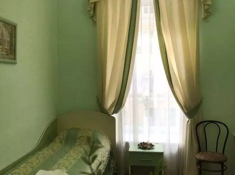 هتل Guest House Boutique Premiere