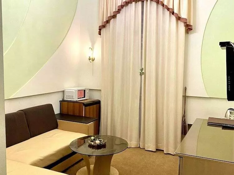 هتل Guest House Boutique Premiere