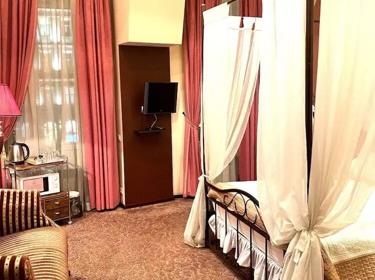 هتل Guest House Boutique Premiere