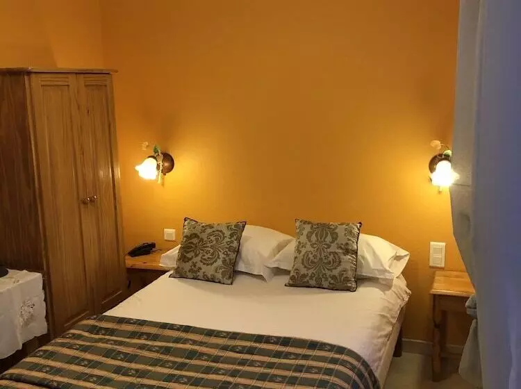 فندق Hôtel Des Roches