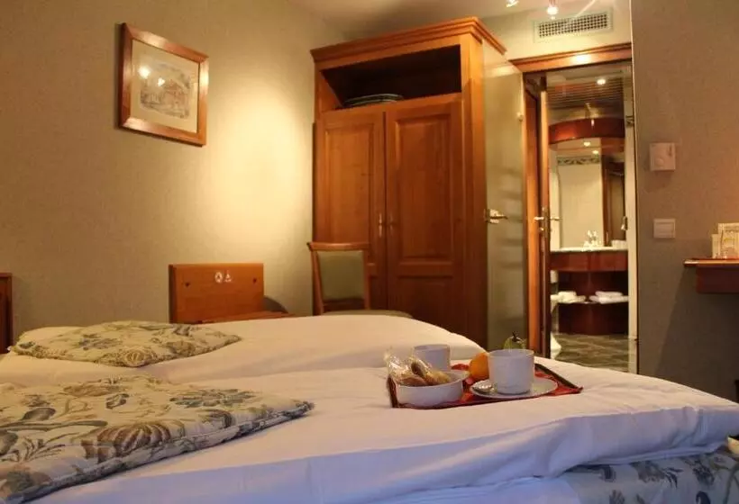 Отель Hôtel Le Mittelwihr