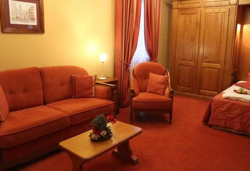 Отель Hôtel Le Mittelwihr