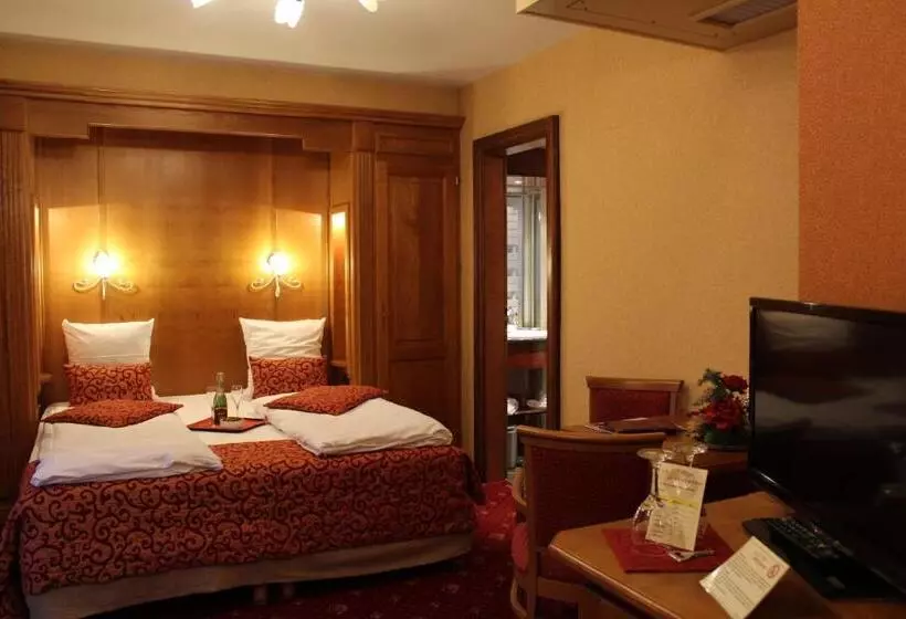 Отель Hôtel Le Mittelwihr