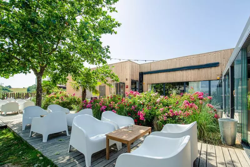 فندق Le Domaine De Baulieu