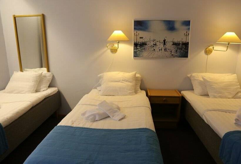 ホテル Li Nukkumatti