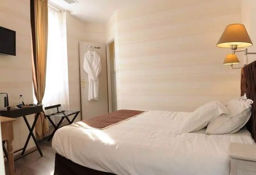 Hotel Logis Hôtel La Bastide Des Oliviers