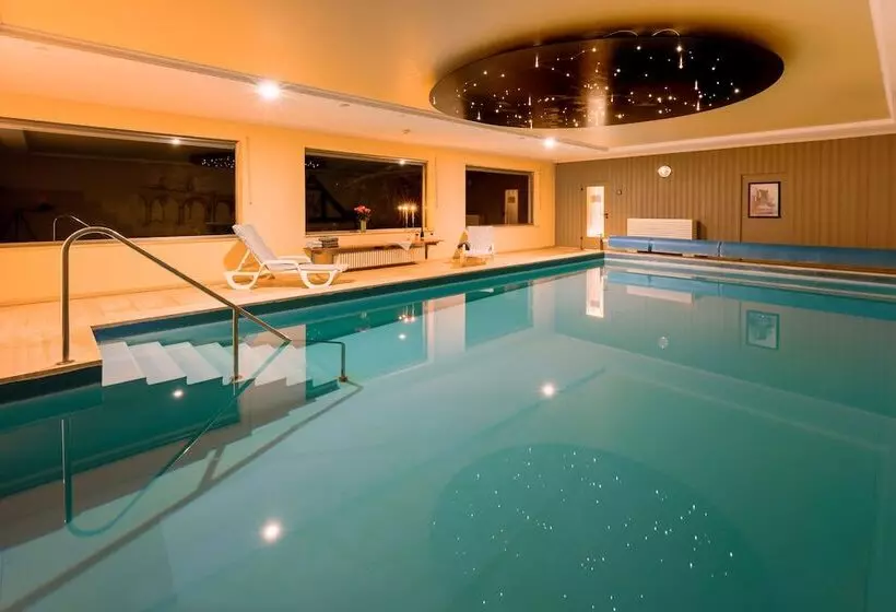 ホテル Luisen Muhle