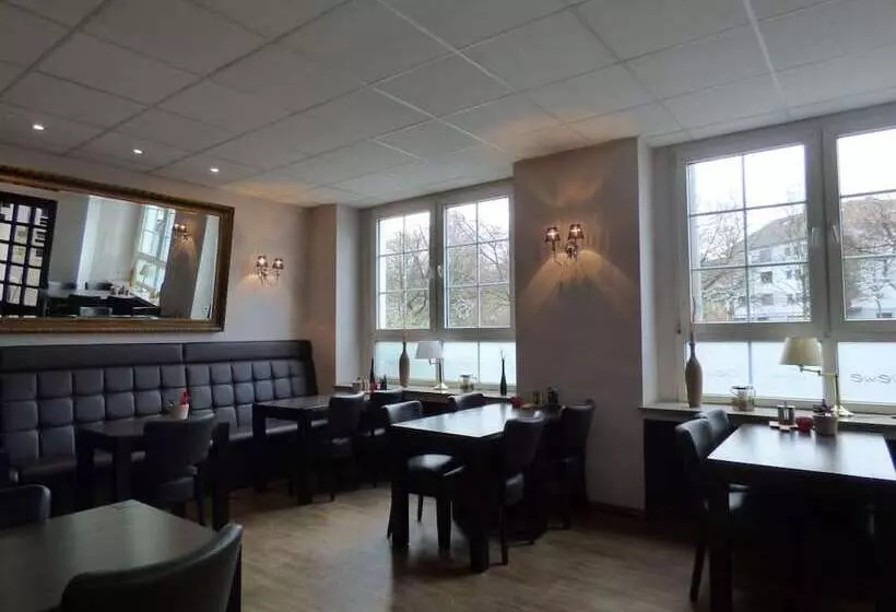 Отель Restaurant Zum Löwen