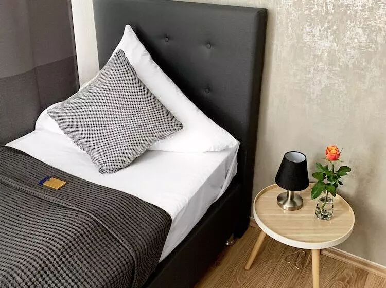 Отель Restaurant Zum Löwen