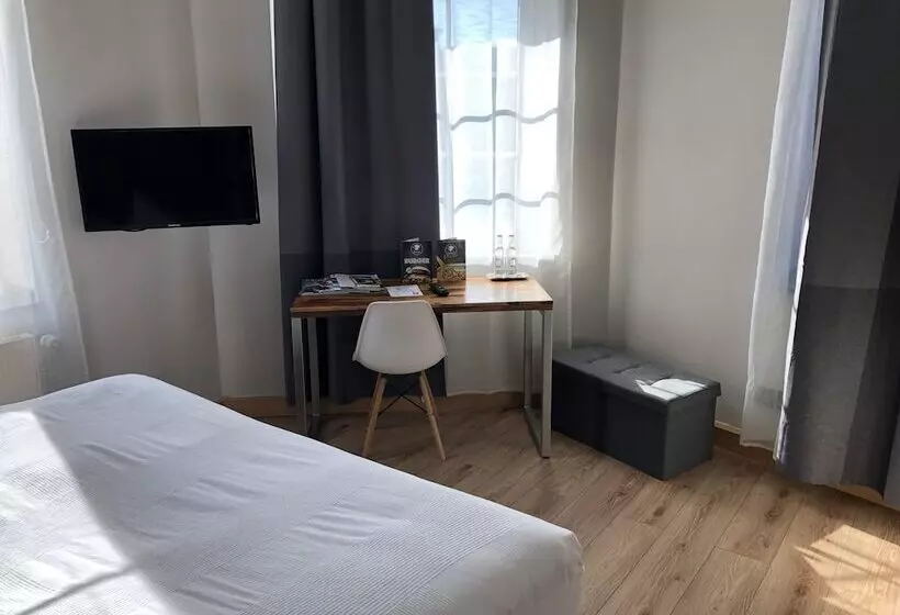 Отель Restaurant Zum Löwen