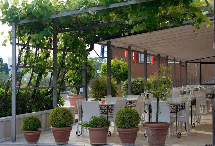 בית מלון כפרי San Benedetto