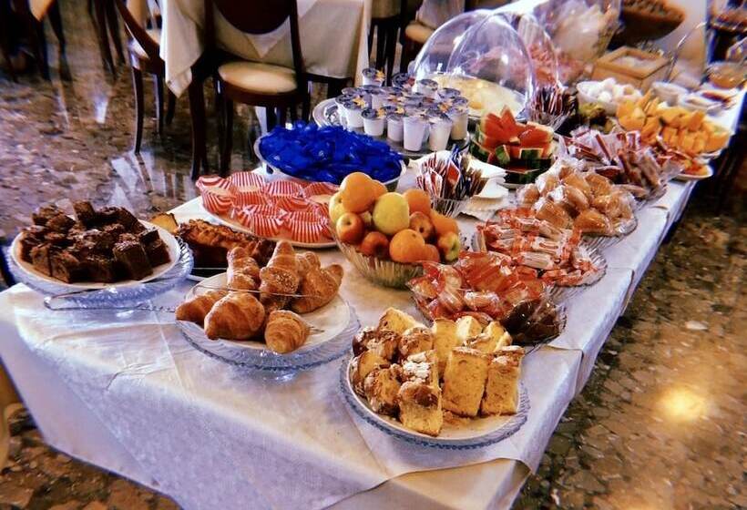 هتل San Benedetto