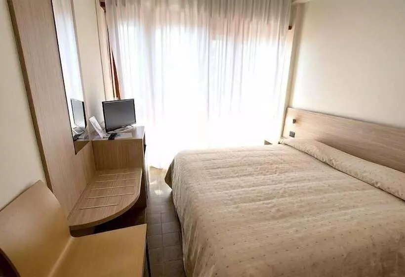 هتل Scacciapensieri