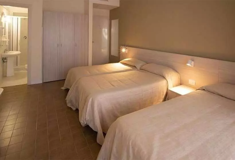 هتل Scacciapensieri