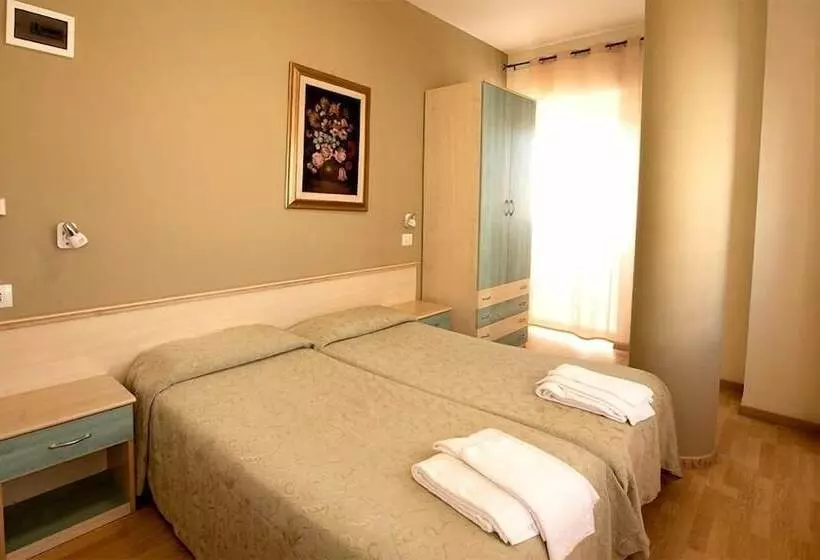 هتل Scacciapensieri