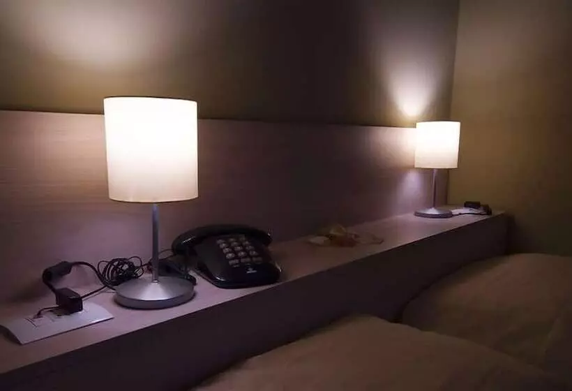 هتل Scacciapensieri