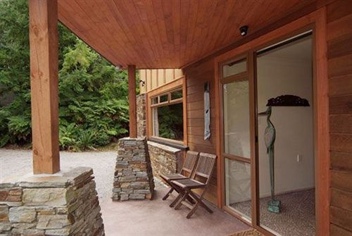 Отель Turangi Trout Lodge