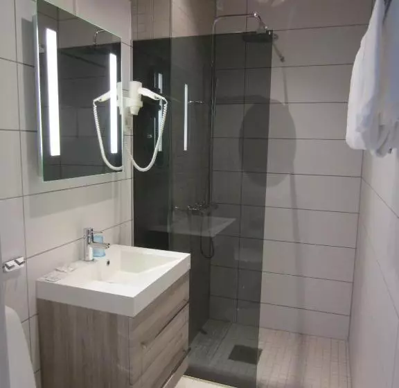 Moss Hotel & Apartments