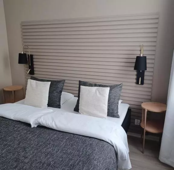 Moss Hotel & Apartments