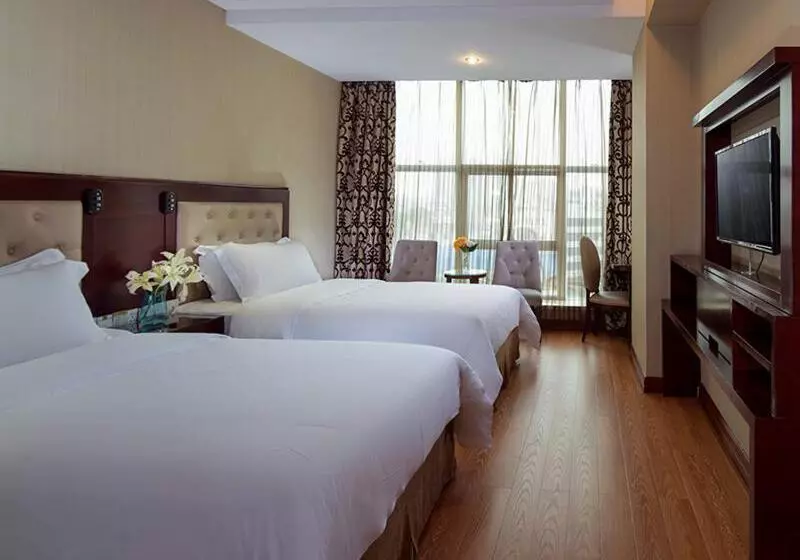 Vienna Hotel In Pinghu Square